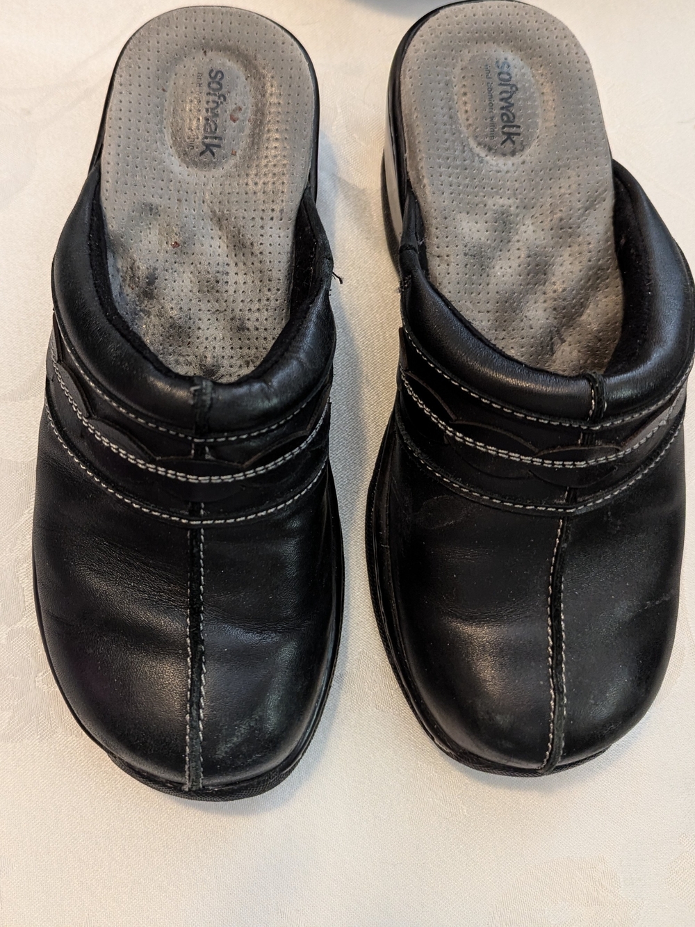 SoftWalk Black Leather Slip-On Clogs